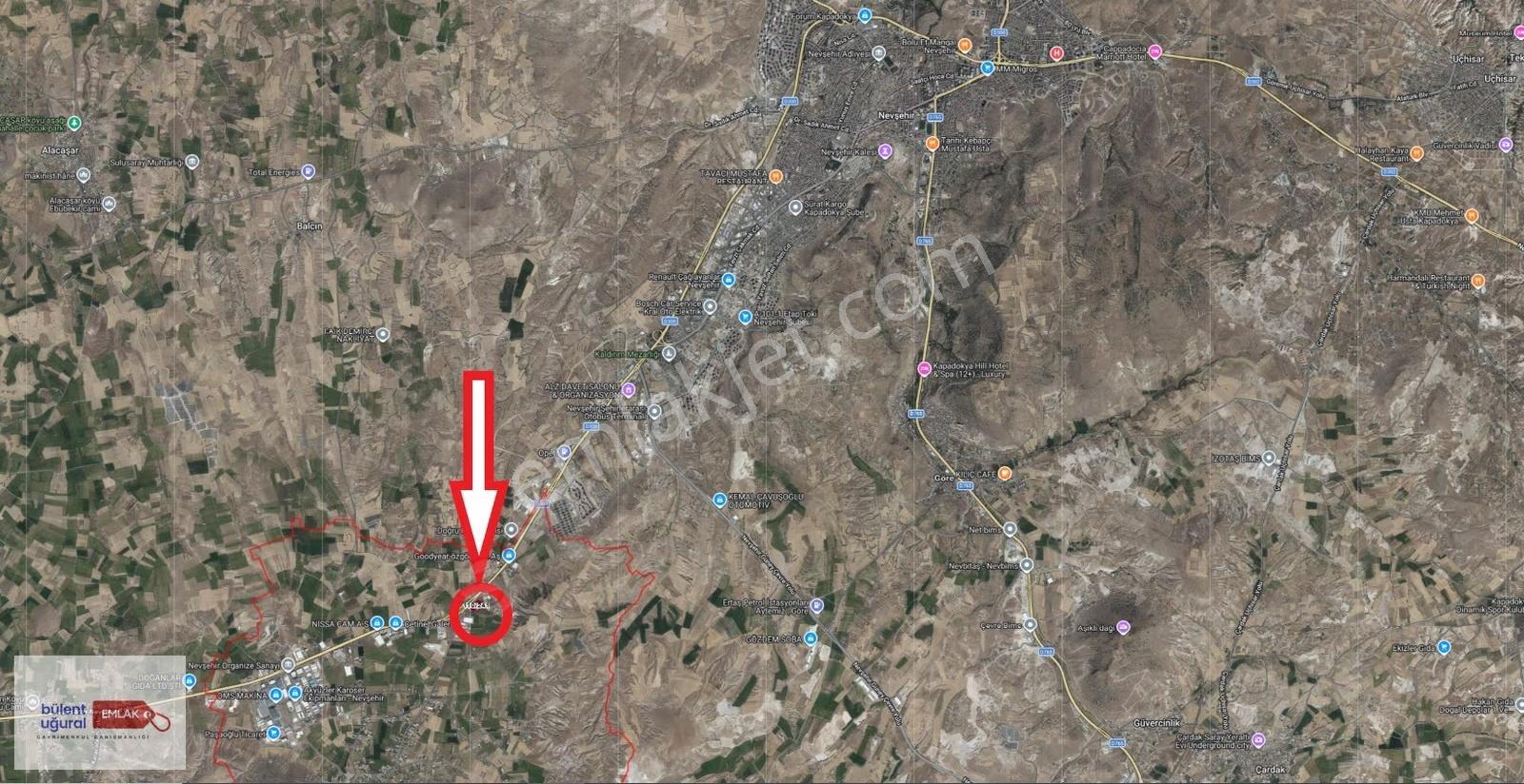 Nevşehir Aksaray Yolunda Ana Yola Sıfır Satılık Ticari Arazi