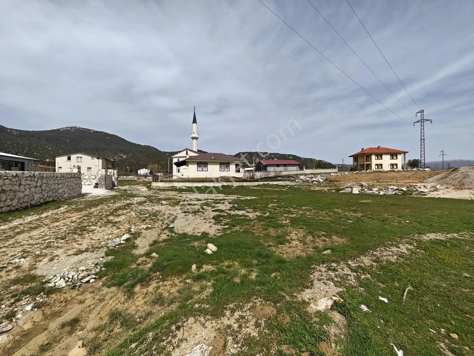 Uğur Emlaktan Y.karabelde Köyiçi İmarlı Kupon Arazi