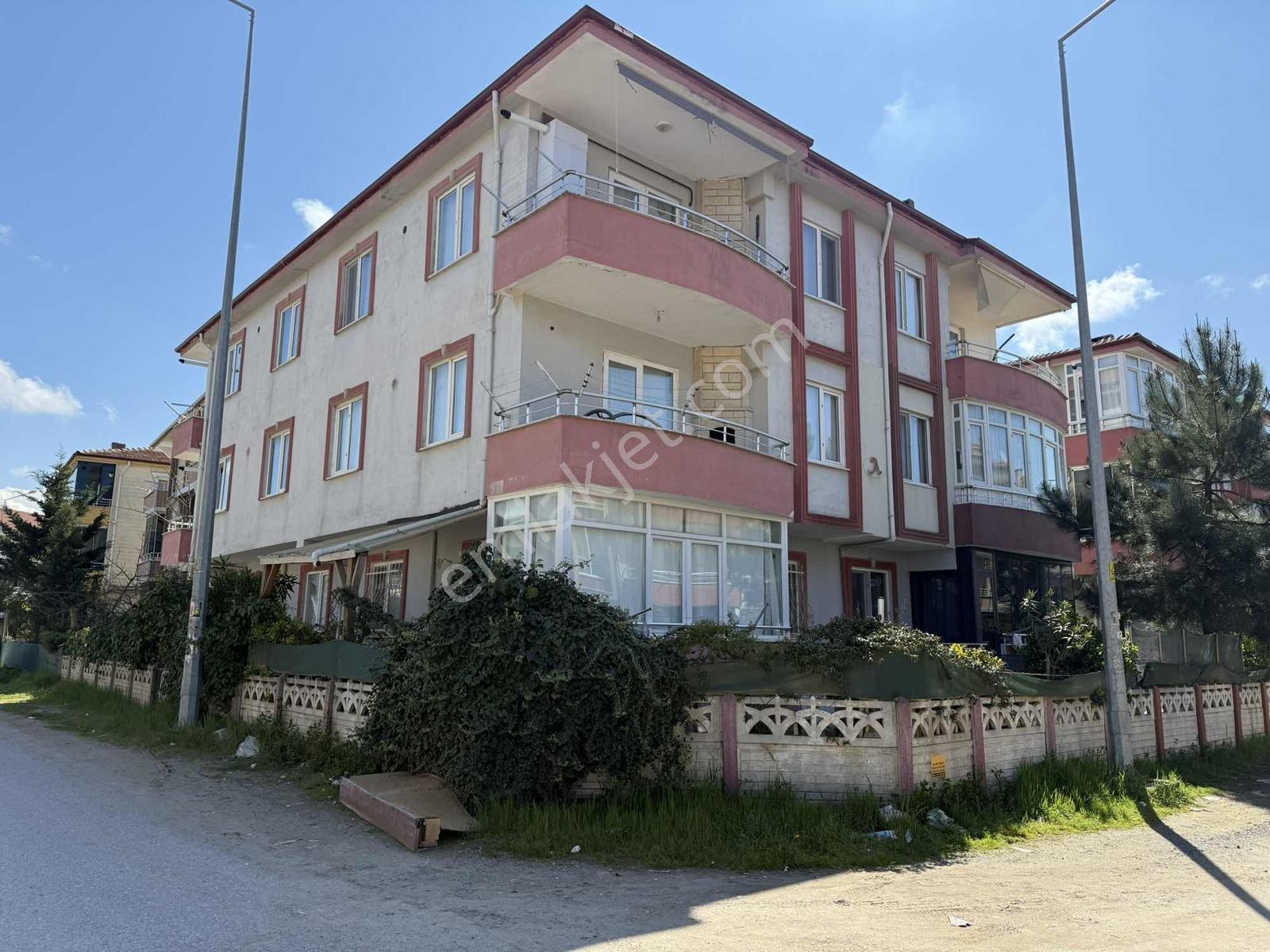 Karasu Çınar Gayrimenkul Den 32 Evlerde Masrafsız 2+1 - Görsel 2