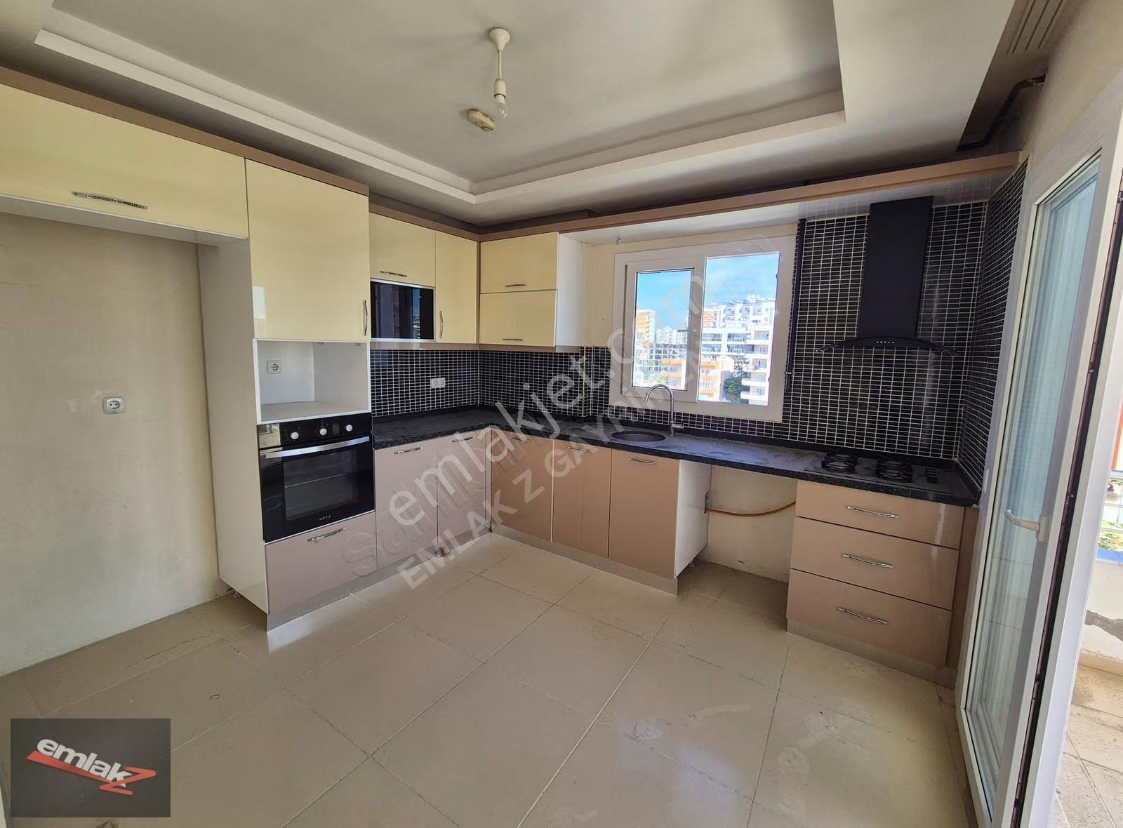 Havuzlu Site İçinde, 3 Cepheli Açık 2+1 Daire - Görsel 9