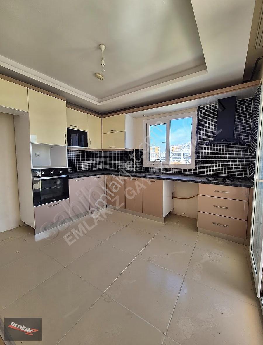 Havuzlu Site İçinde, 3 Cepheli Açık 2+1 Daire - Görsel 4