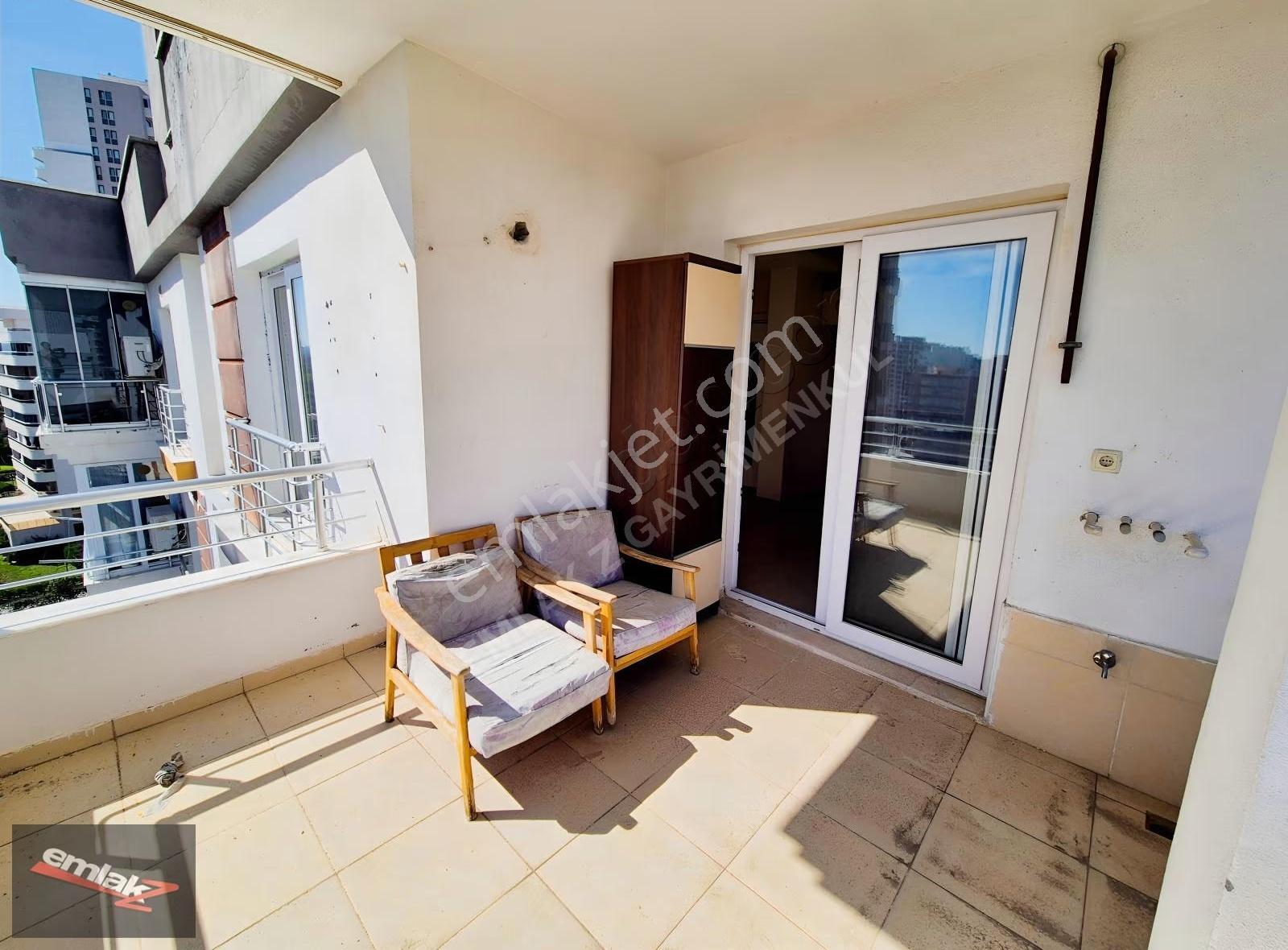Havuzlu Site İçinde, 3 Cepheli Açık 2+1 Daire - Görsel 32
