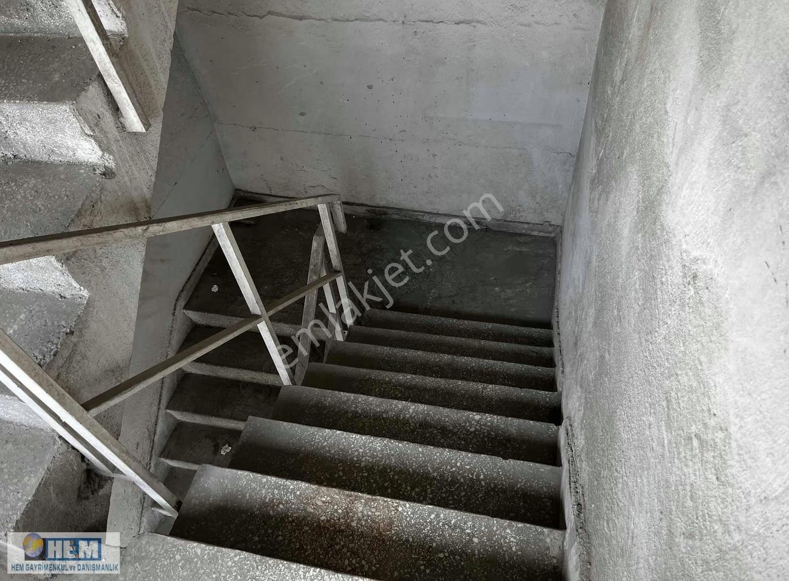 Gimat 5. Blok'da Geniş Blok 72'lik Kiralık Dükkan - Görsel 12