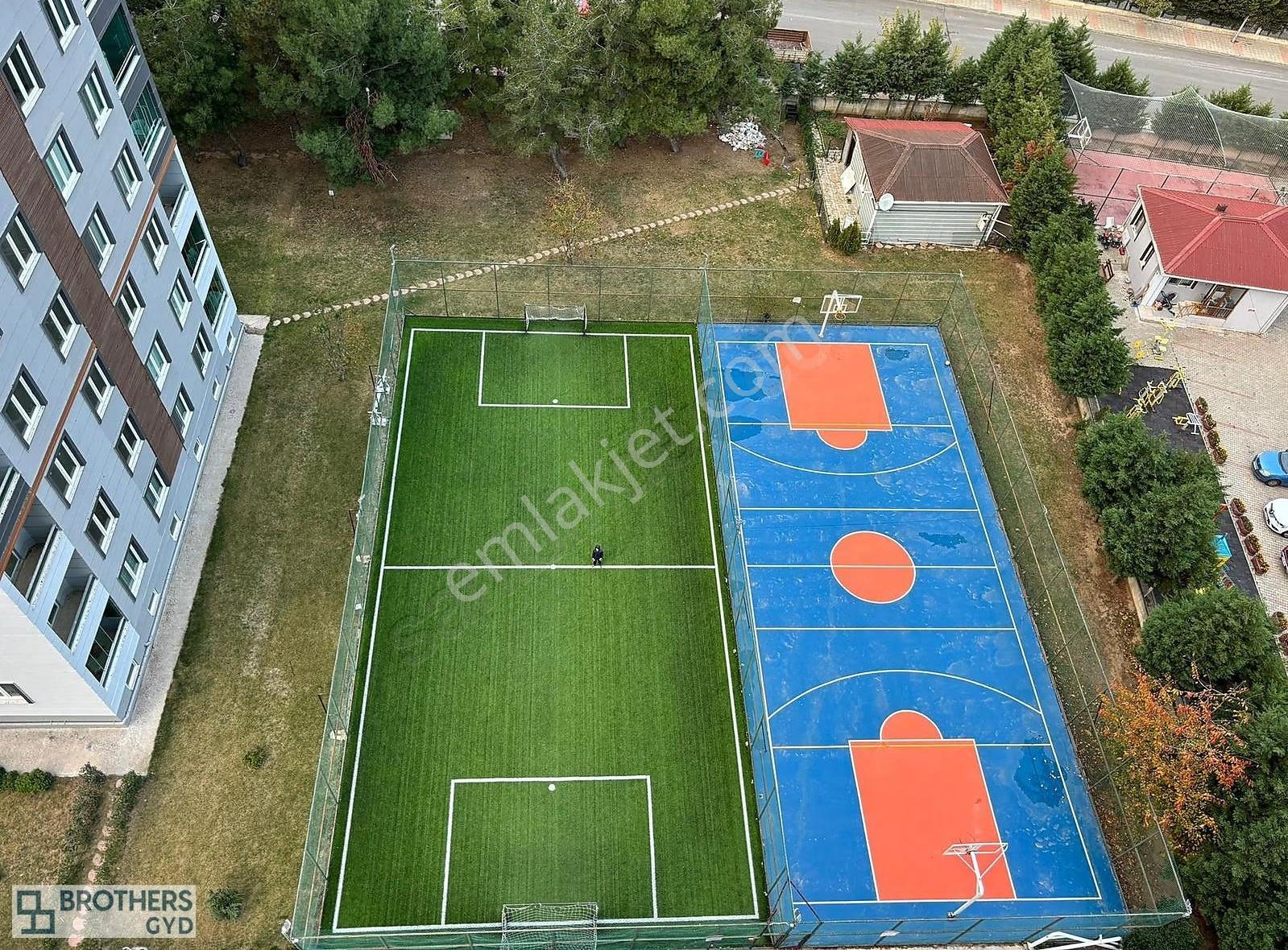 Brothersdan Hürriyet Mah.185m2 3+1 Arakat İskanlı Kiralık Daire - Görsel 18
