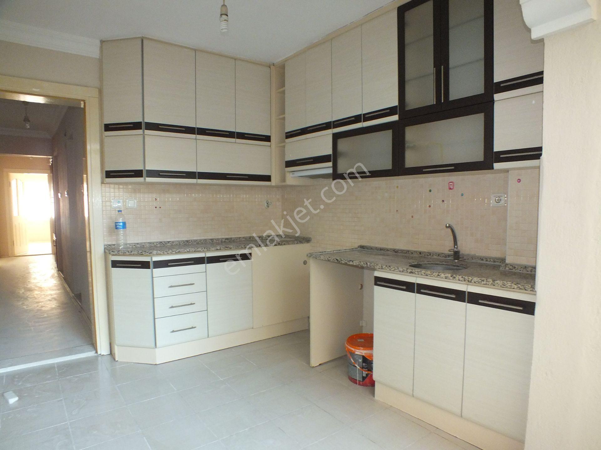 143 Turan Mahallesinde Kiralık 3+1 Dükkan Üzeri Daire - Görsel 26