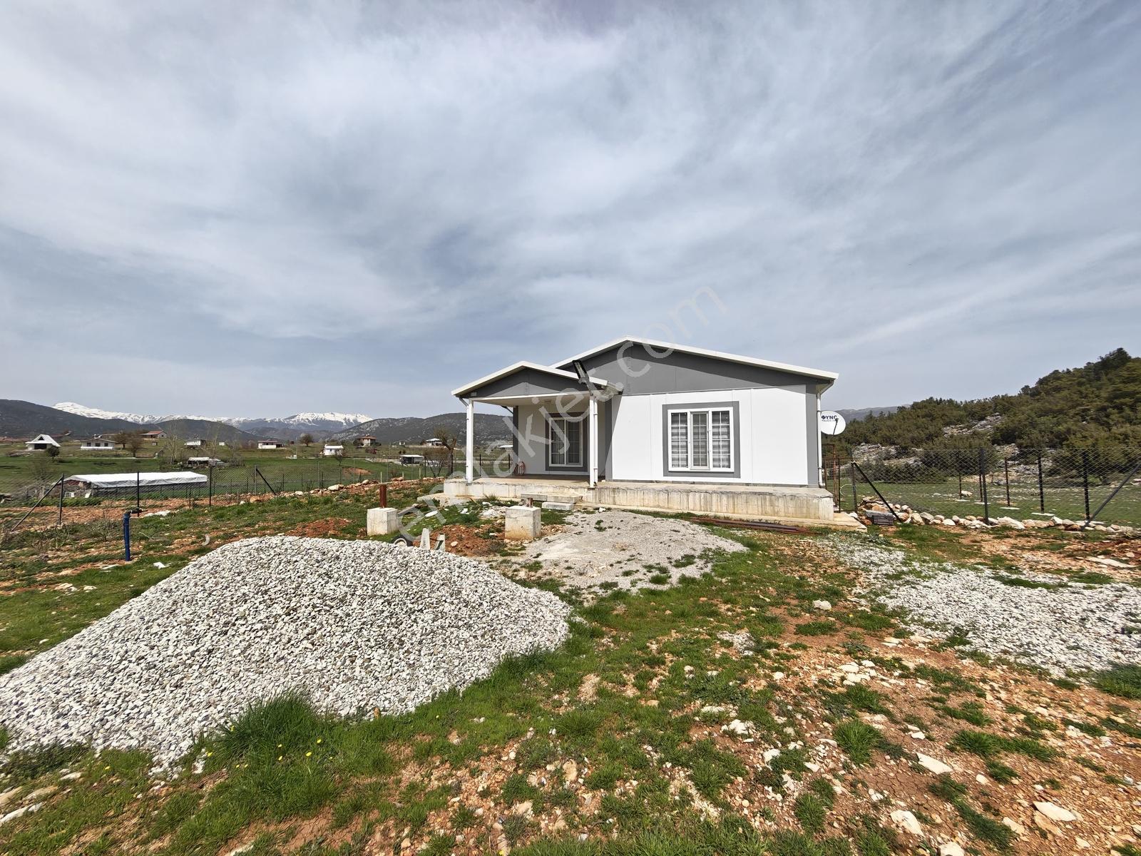 Uğur Emlaktan Y.ceylanda 2+1 Evi Olan 2244 M2 Satılık Tarla - Görsel 32