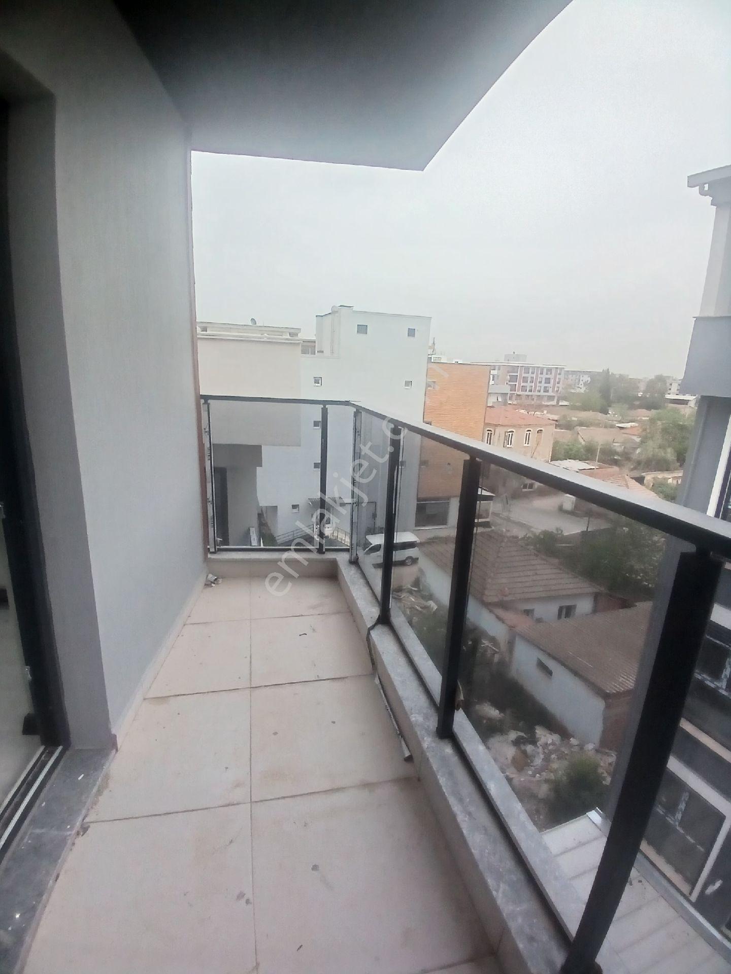 Bakırçay Üniversitelerine Yürüme Mesafesinde Sıfır Lüx Daire - Görsel 13