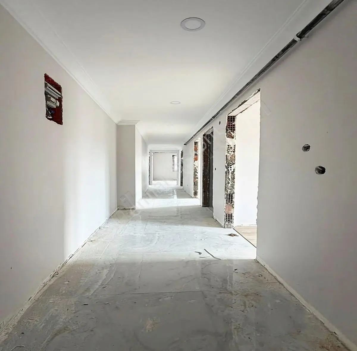 Sultanbeyli'de Cadde Üzeri 3+1, 110m² Lüks Daire - Görsel 3