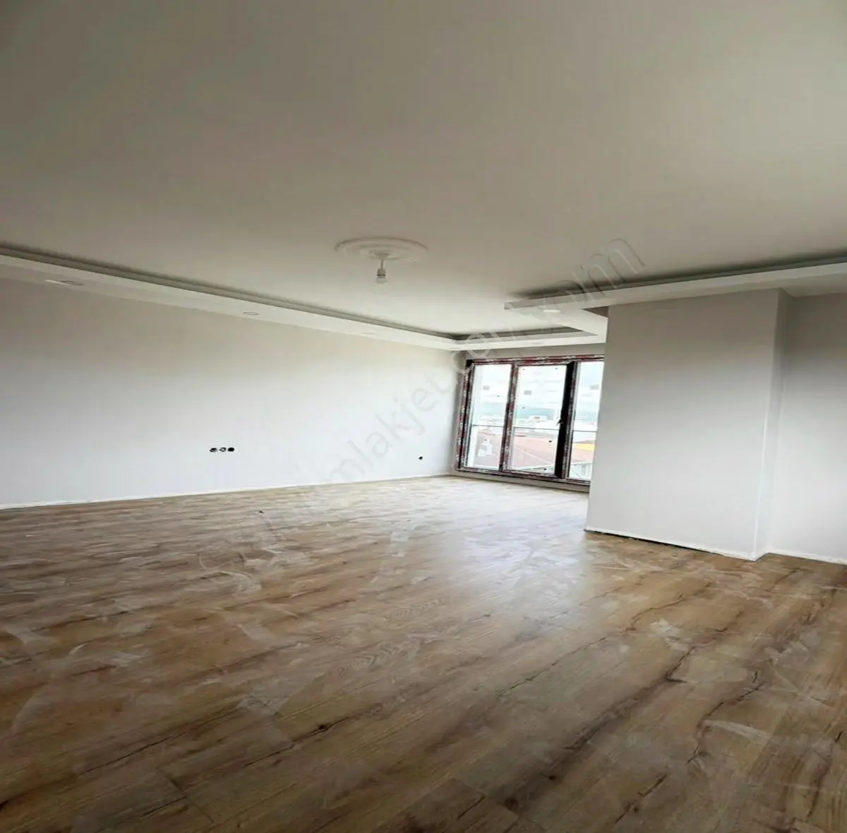 Sultanbeyli'de Cadde Üzeri 3+1, 110m² Lüks Daire - Görsel 5