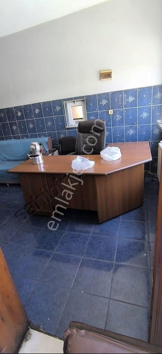 Kömürcüler Sitesinde Satılık Depo Ve 1.260 M2 Arsa - Görsel 17