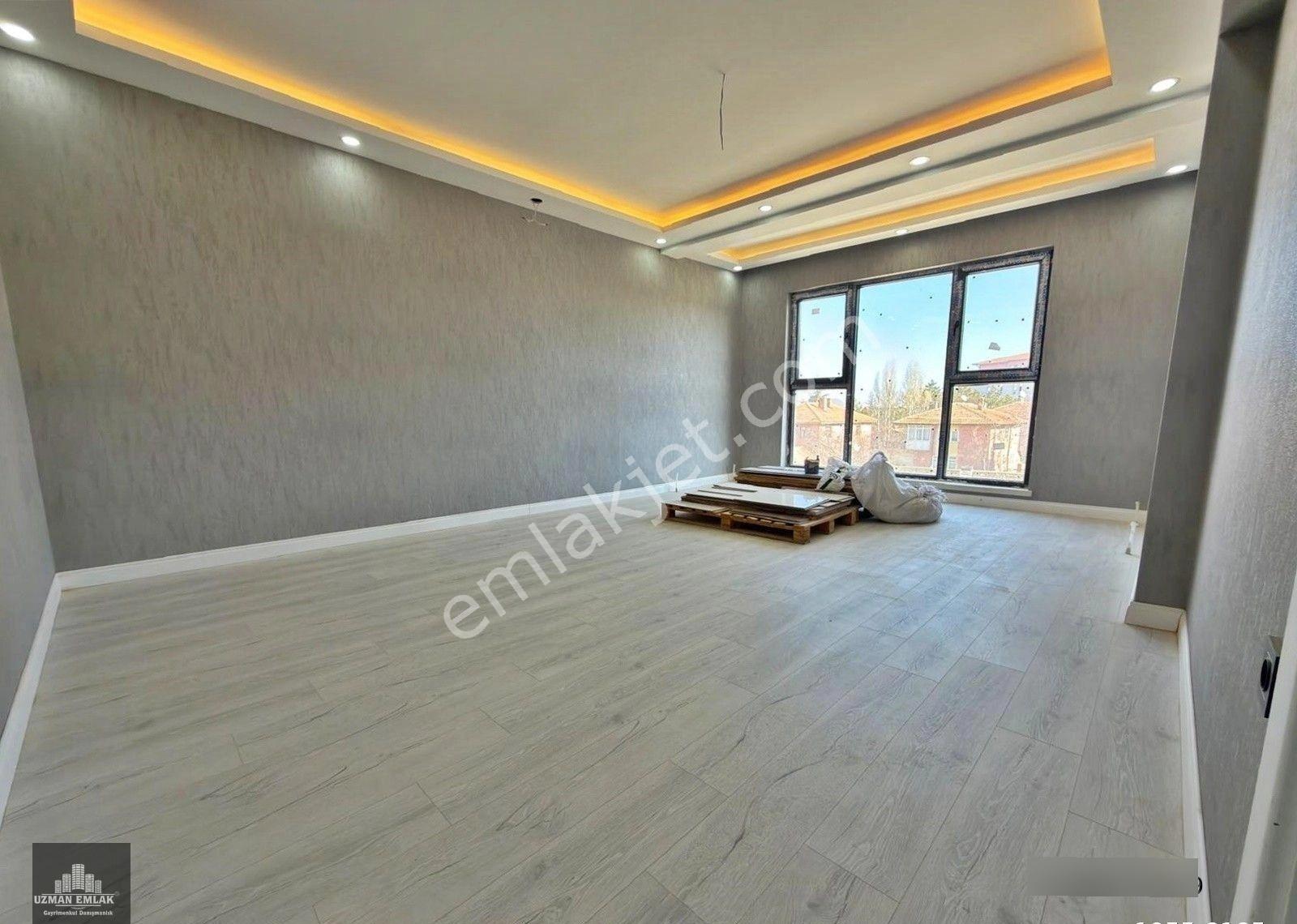 135m2 Kullanım Alanına Sahip Caddenin En Güzel Dairesi Satılık - Görsel 15