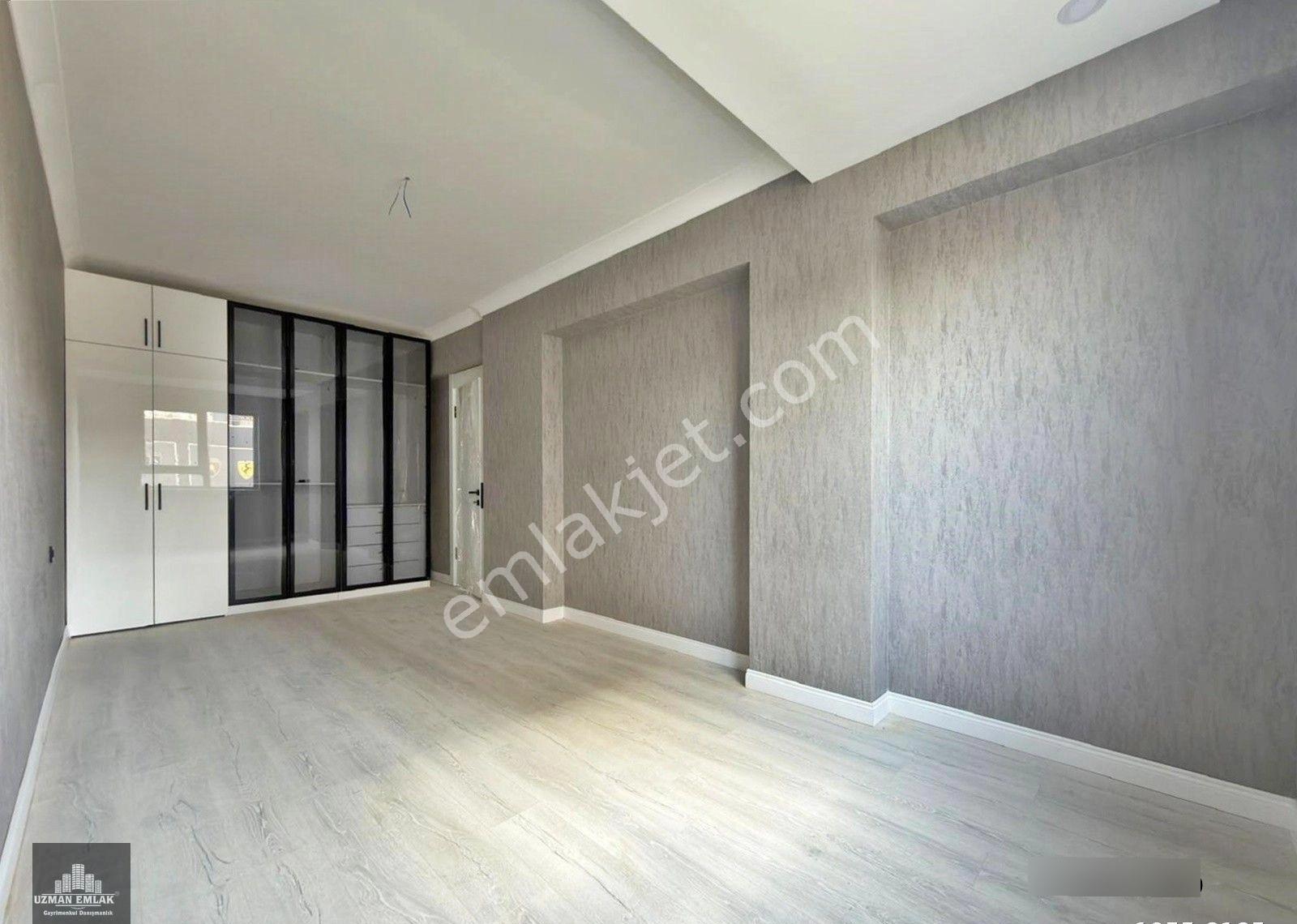 135m2 Kullanım Alanına Sahip Caddenin En Güzel Dairesi Satılık - Görsel 18