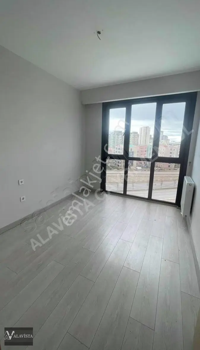 3. İstanbul Hasbahçe'de 2+1, 105m², Yol Cepheli Satılık Daire - Görsel 4
