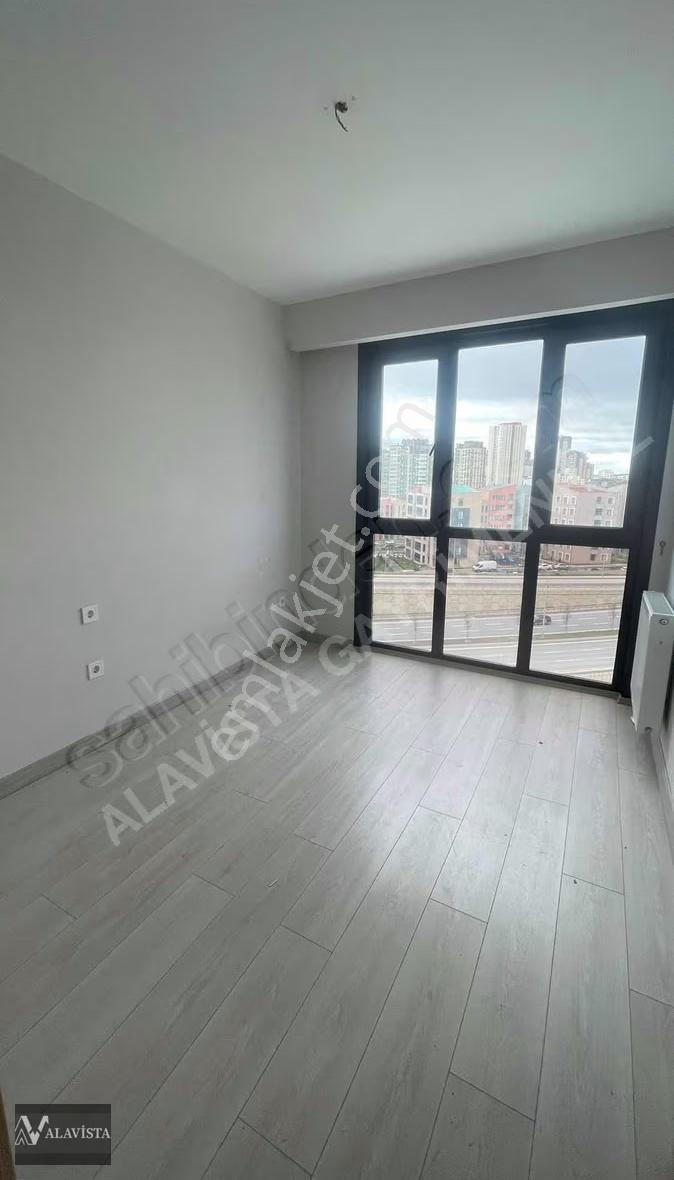 3. İstanbul Hasbahçe'de 2+1, 105m², Yol Cepheli Satılık Daire - Görsel 12