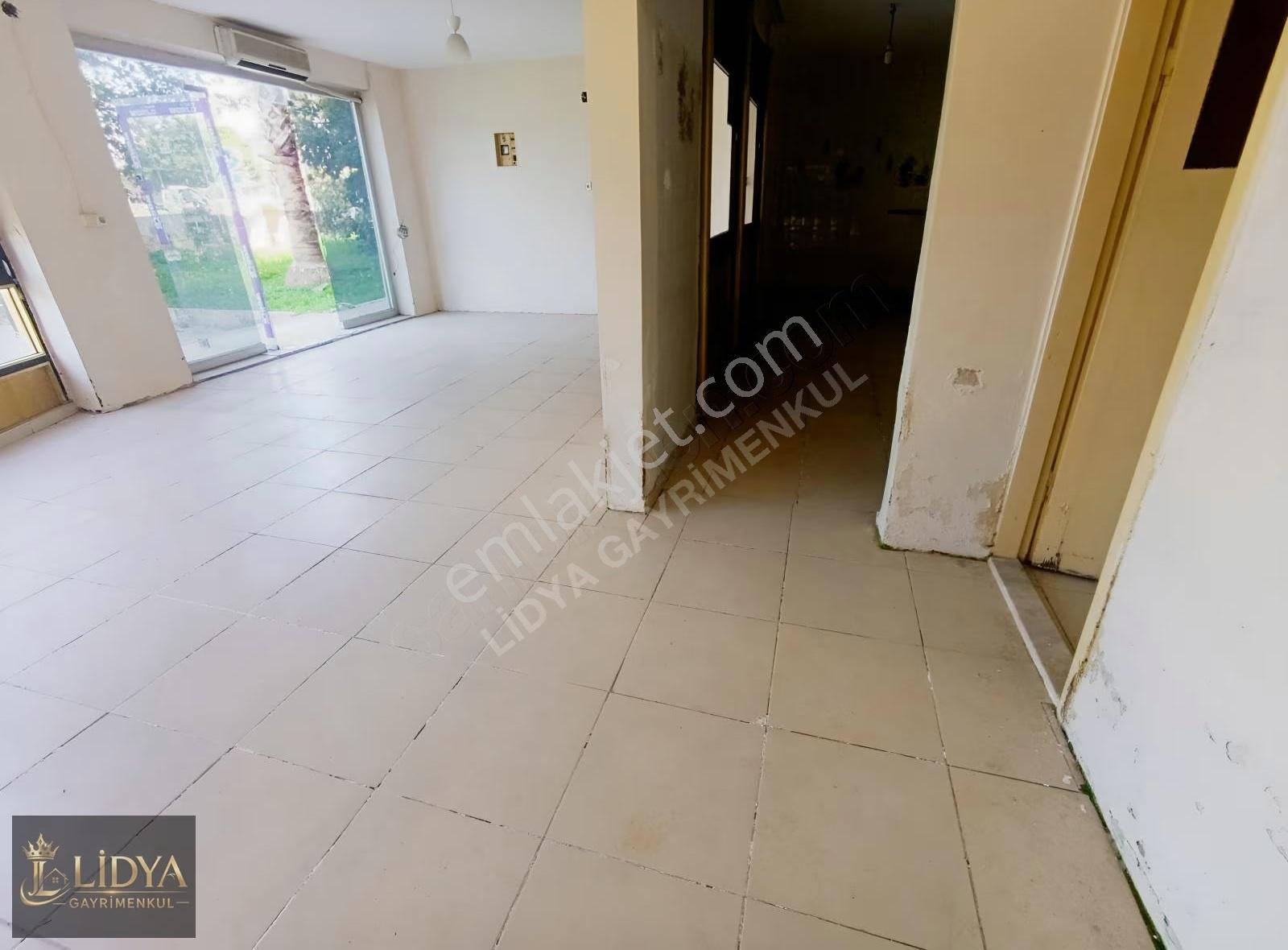 70 M2 Bir Dahası Olmayan Dükkan - Görsel 5