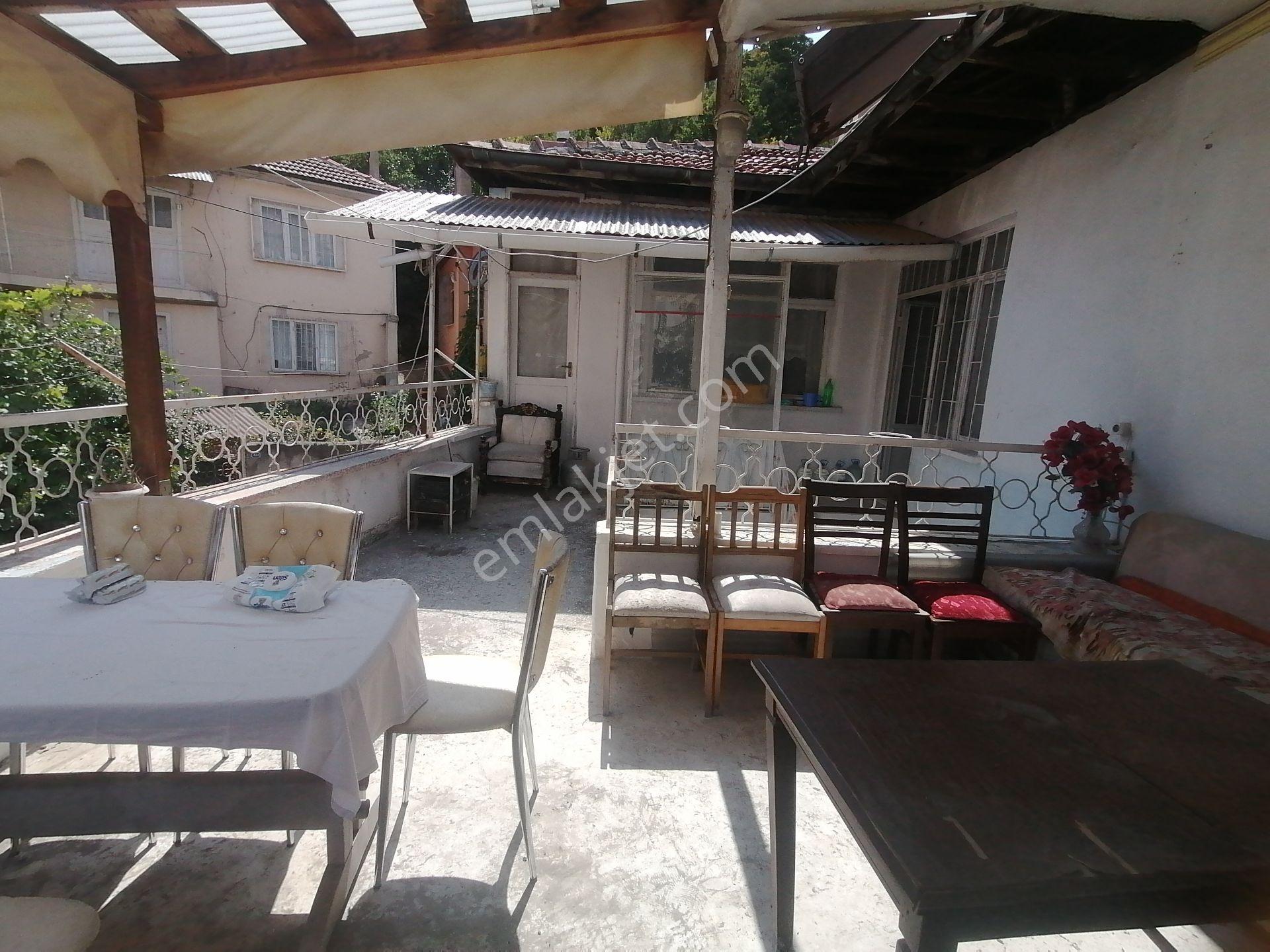 Merkezi Konumda Satılık 2 Katlı Müstakil Ev - Görsel 14