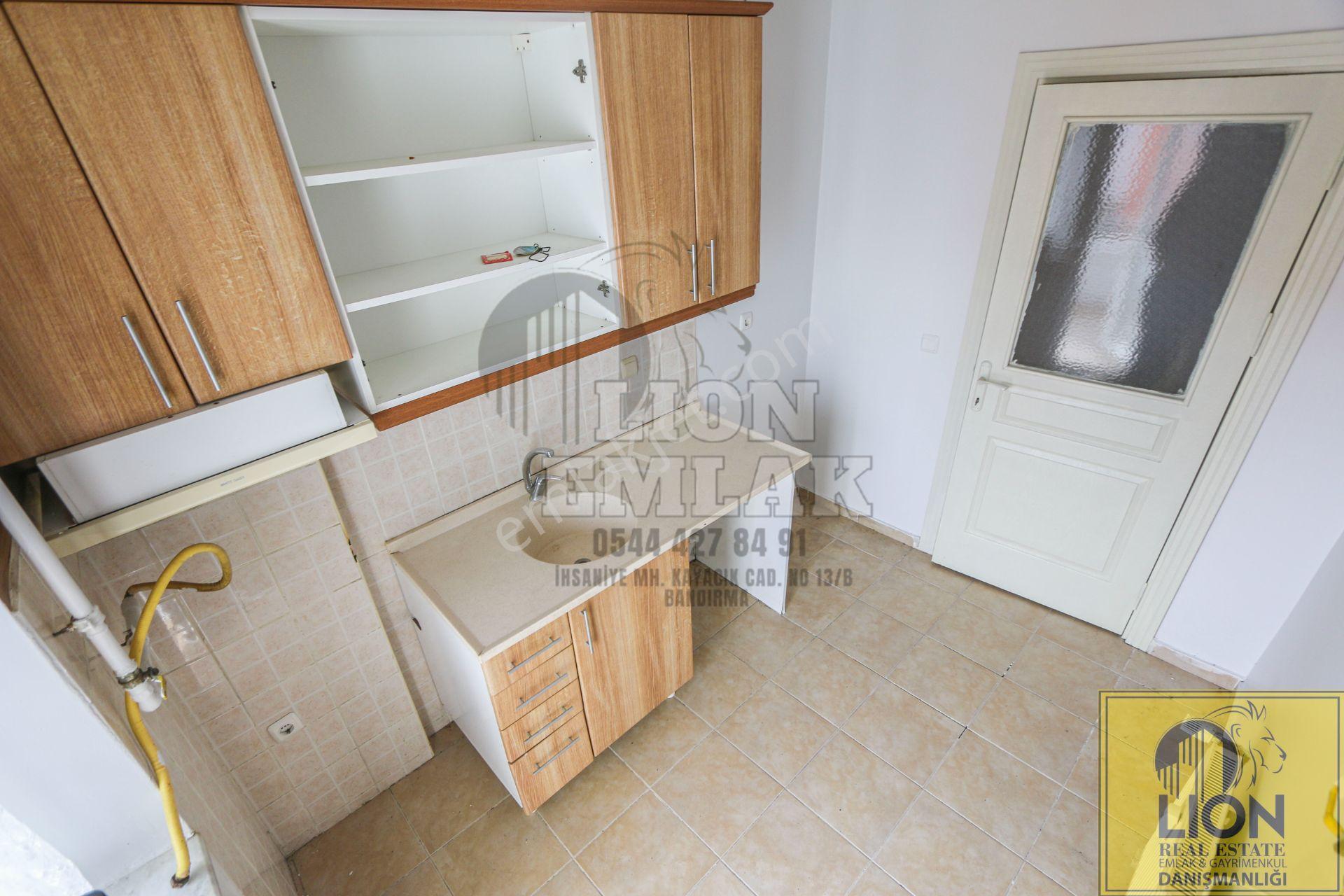 Lıon Emlak'tan Bandırma Kayacık Toki'de Kiralık 2+1 Geniş Balkonlu Daire - Görsel 4