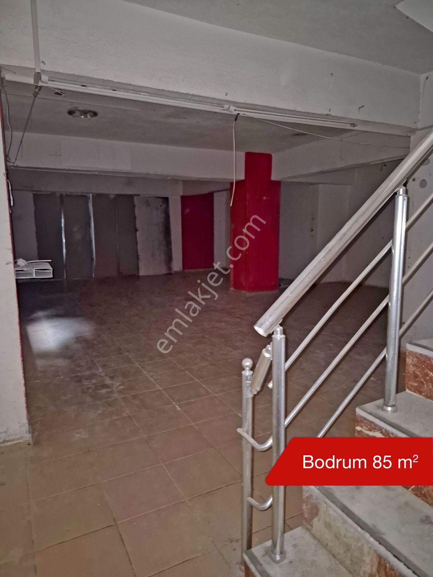 Yıldıztepe Mah.'de Hürriyet Caddesi Üzerinde Kiralık Dükkan - Görsel 16