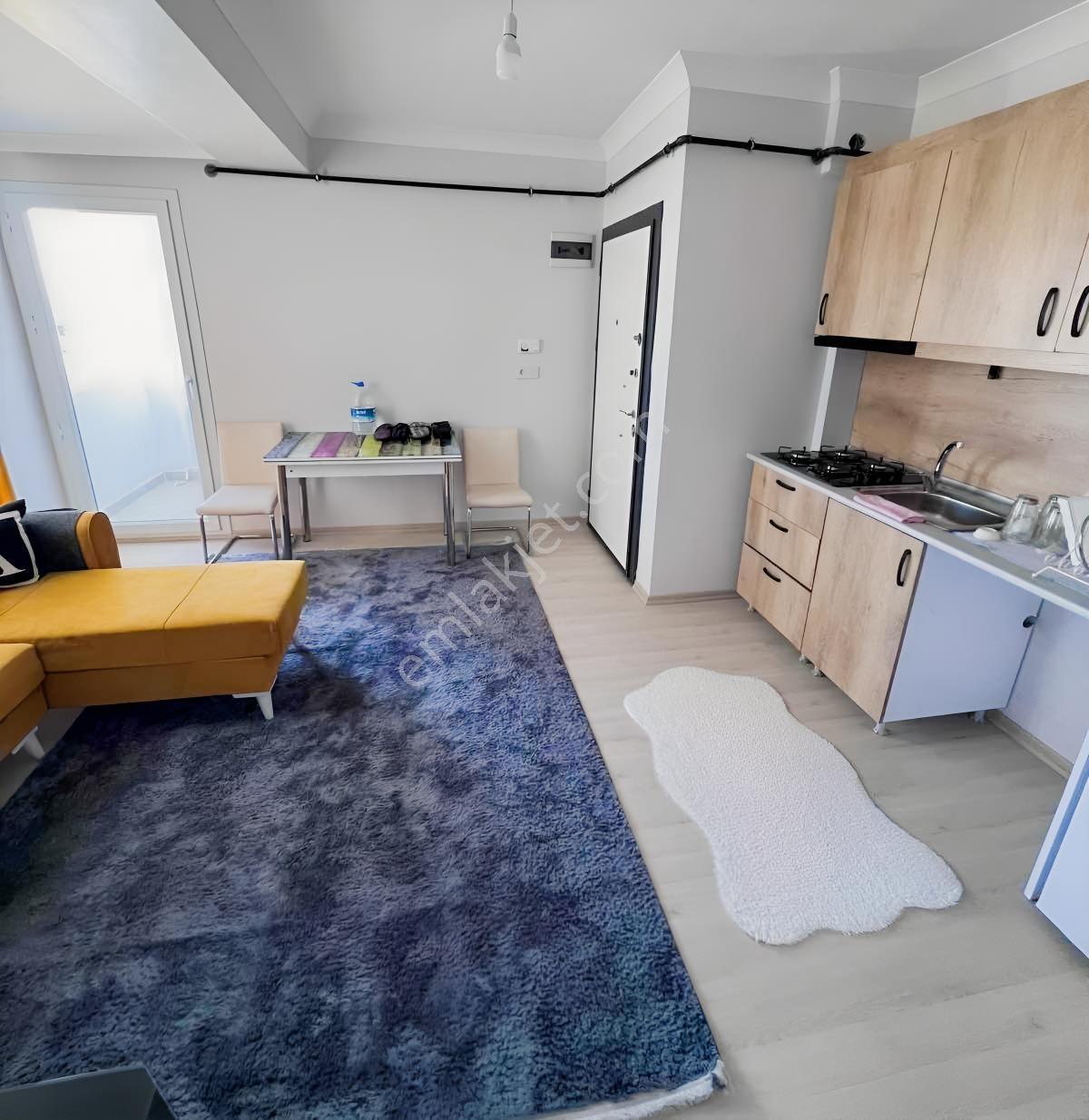 Havuzlarda Eşyalı Kiracılı Satılık Daire!! - Görsel 8