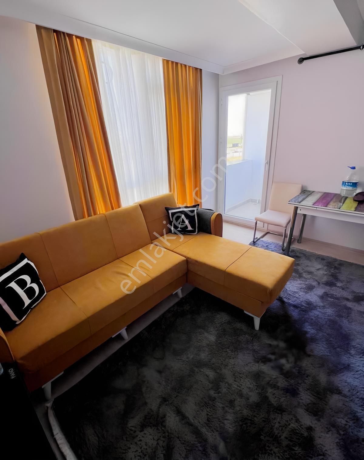 Havuzlarda Eşyalı Kiracılı Satılık Daire!! - Görsel 4