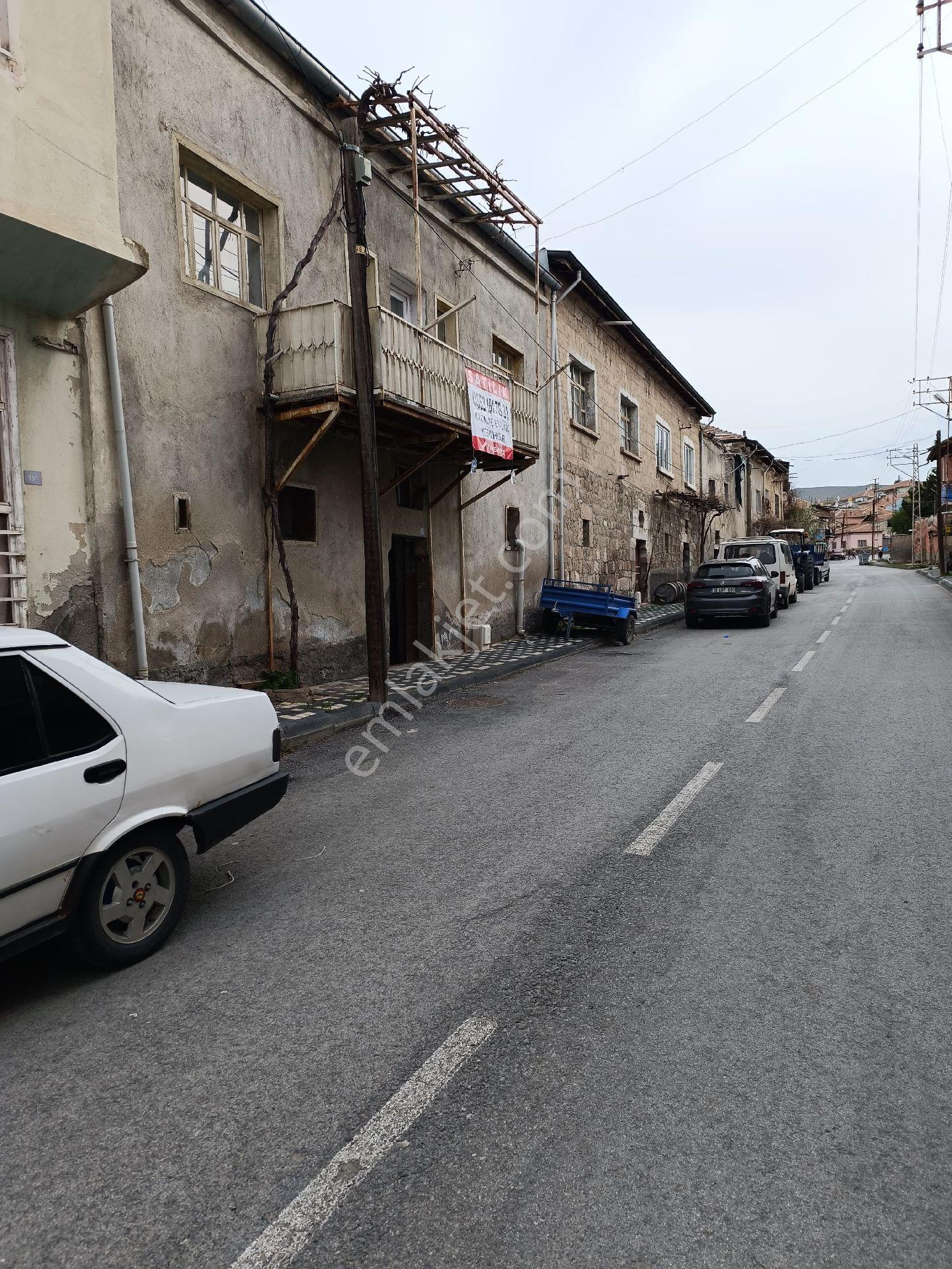 Kaçmaz Emlaktan Yeşilhisarda Satılık Müstakil Ev Merkezde - Görsel 3