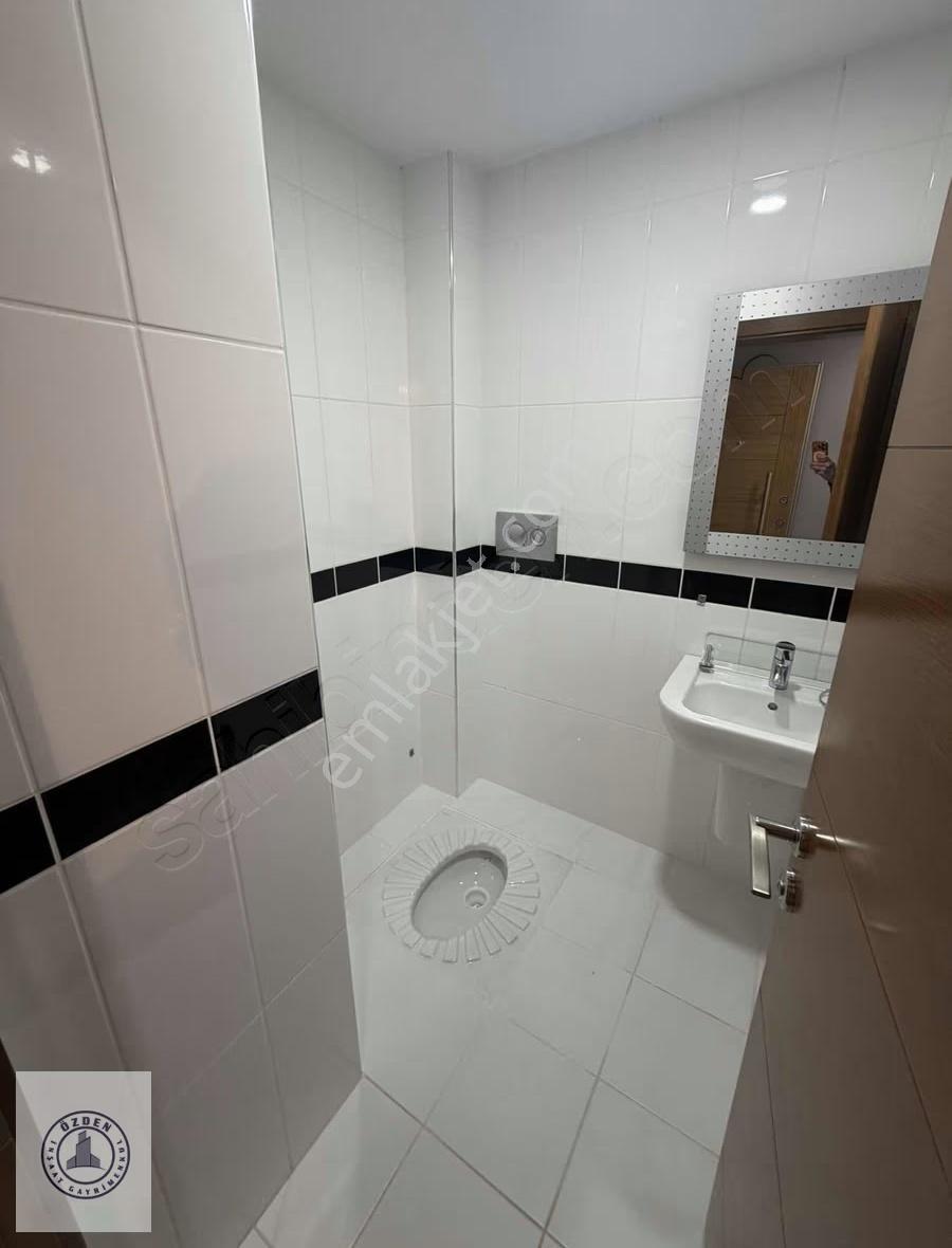 Özden Gayrimenkulden Şehir Merkezinde 3+1 Kiralık Daire - Görsel 7