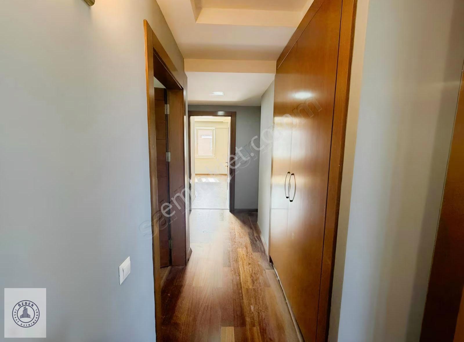 Özden Gayrimenkulden Şehir Merkezinde 3+1 Kiralık Daire - Görsel 12
