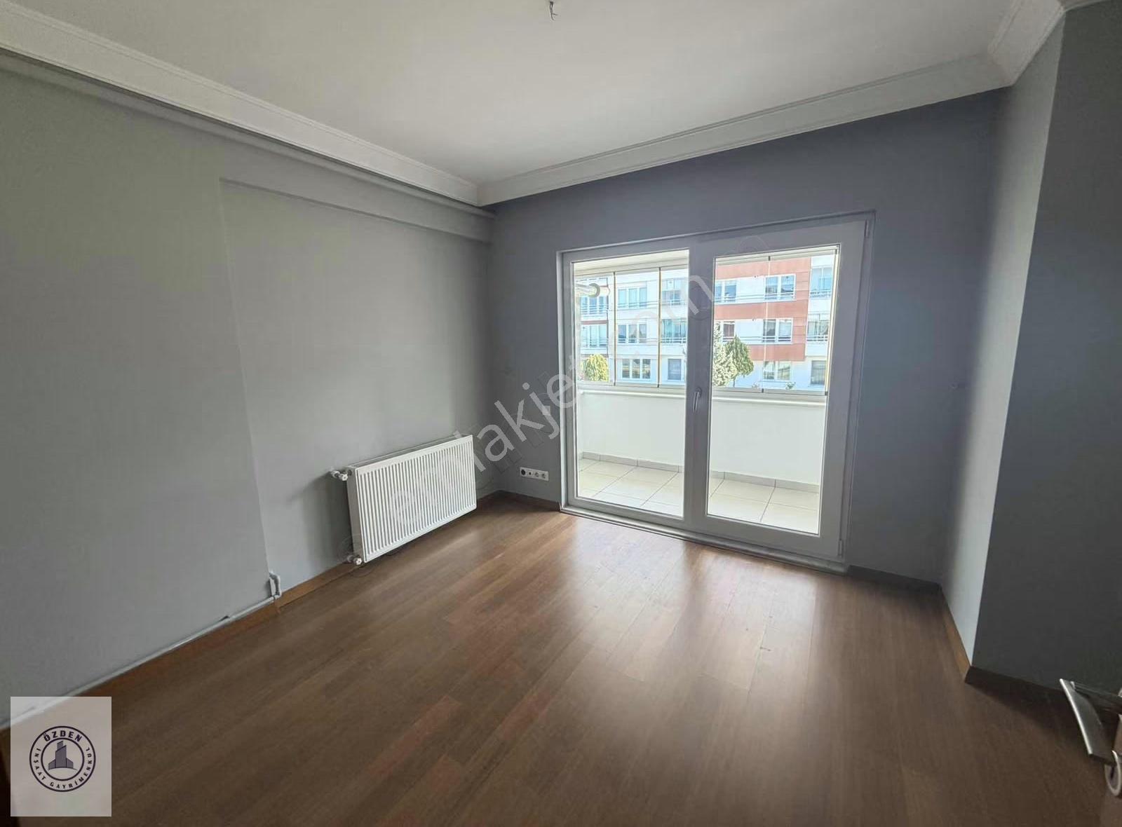 Özden Gayrimenkulden Şehir Merkezinde 3+1 Kiralık Daire - Görsel 32