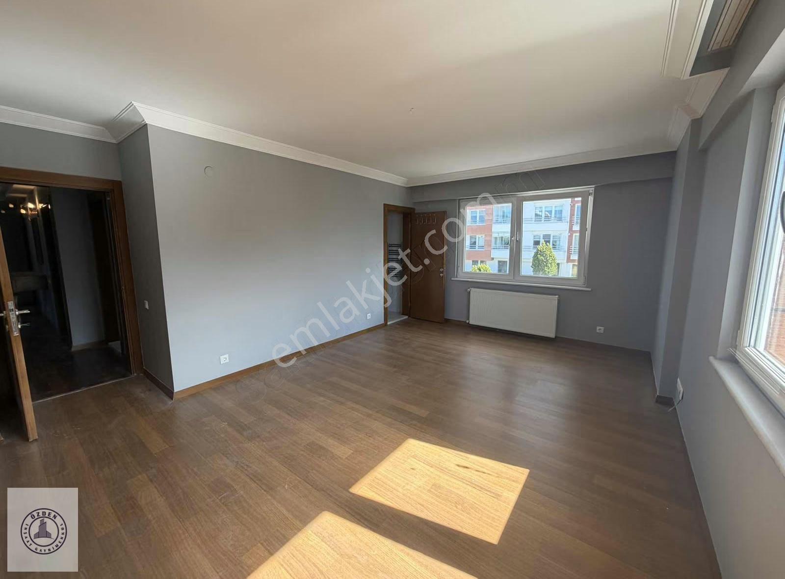 Özden Gayrimenkulden Şehir Merkezinde 3+1 Kiralık Daire - Görsel 8