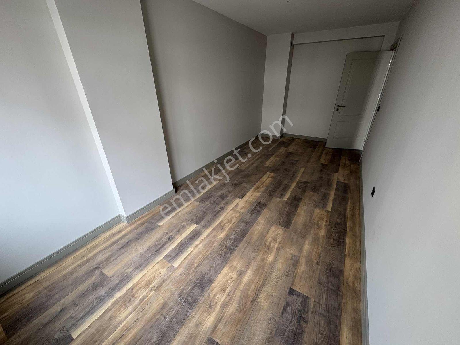 Kadıköy'de Boğaya 50 Metre Uzaklıkta Sıfır Binada Kiralık 2+1 - Görsel 24