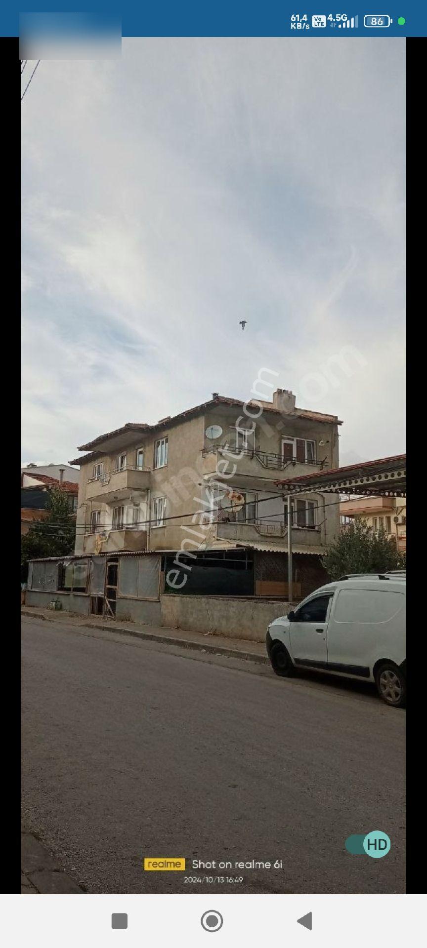 Karesi Cami Yakını Toyarda 3+1