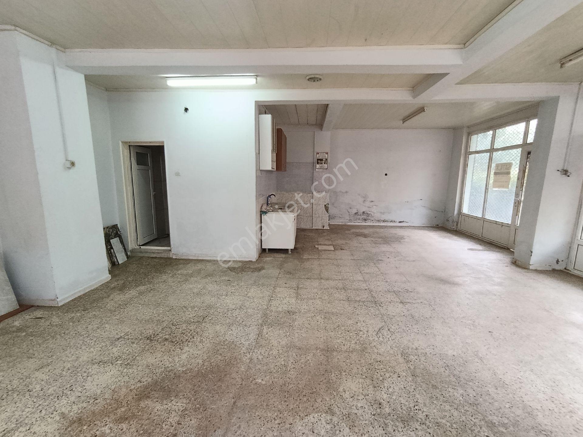 Torbalı Satılık Dükkan 55 M2 - Görsel 3