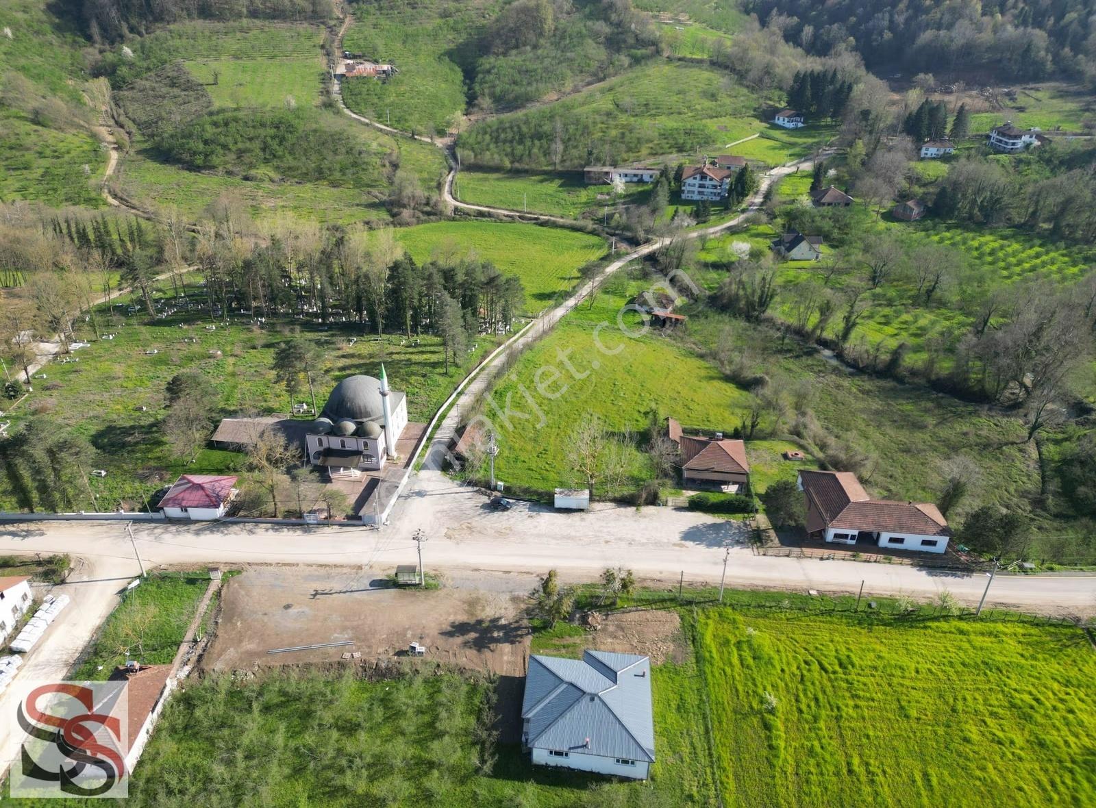 Düzce Gümüşova Yeşilyayla Köyünde 4,736 M² İmarlı Köşe Parsel - Görsel 9