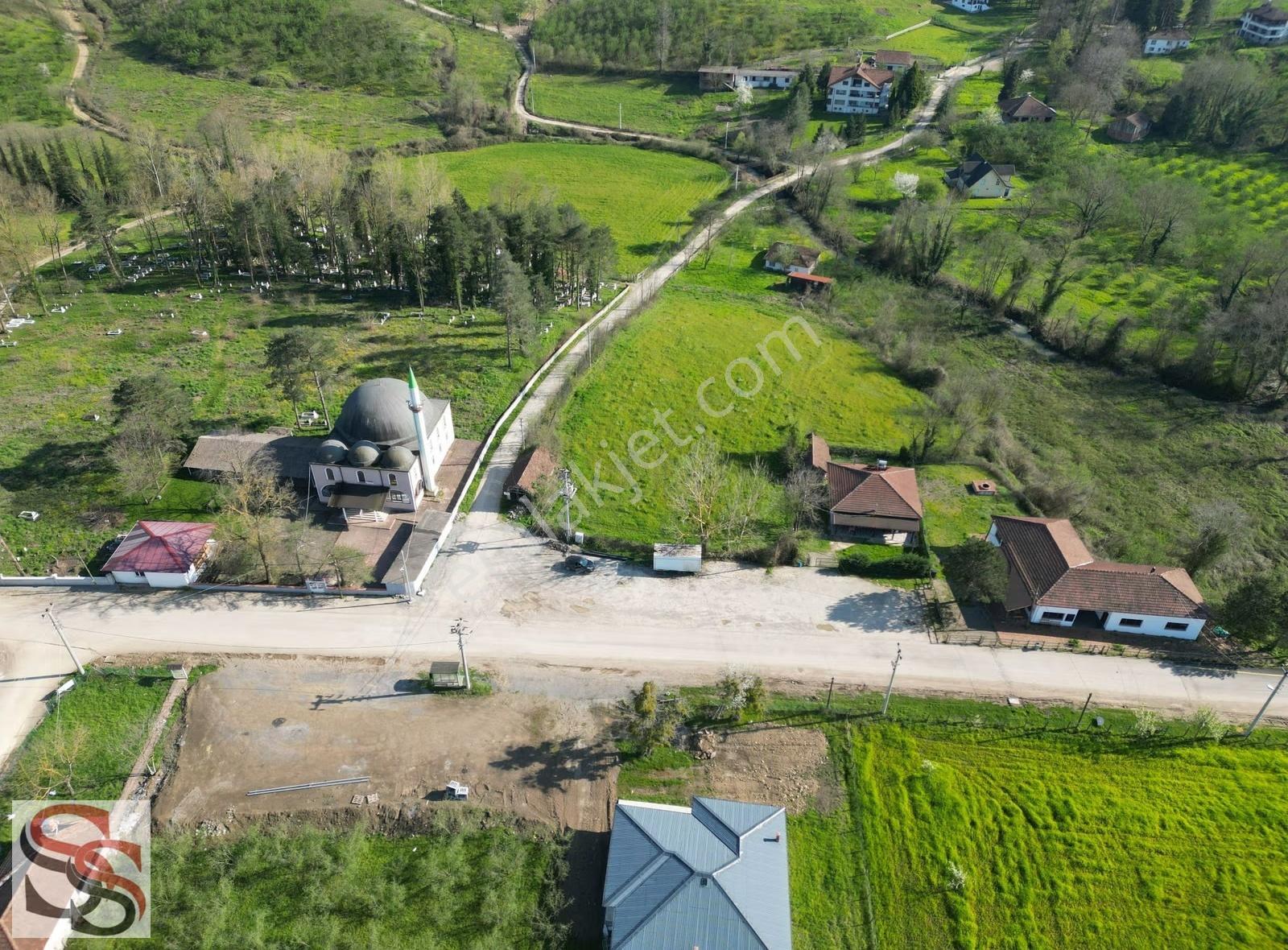 Düzce Gümüşova Yeşilyayla Köyünde 4,736 M² İmarlı Köşe Parsel - Görsel 11