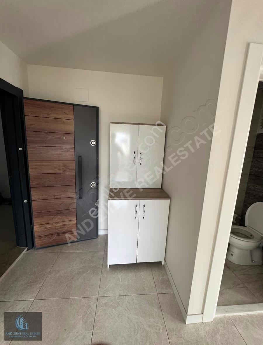 Mersin Mezitli Deniz Mah.müstakil Tadında Satılık 2+1 - Görsel 9