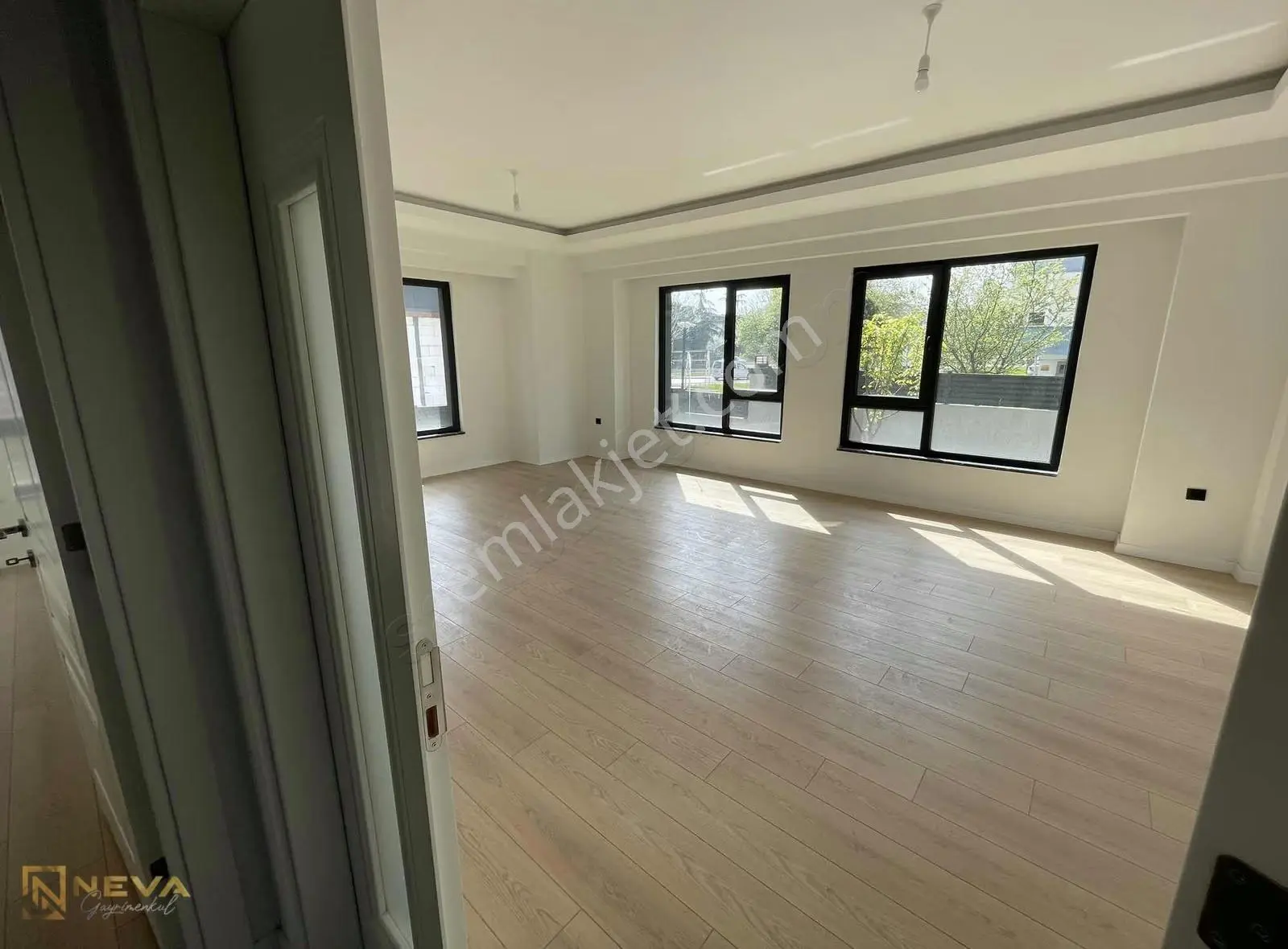 Serdivan 2.cadde Elbirlik Yaşam Sitesi 170m2 4+1 Ferah Daire - Görsel 4