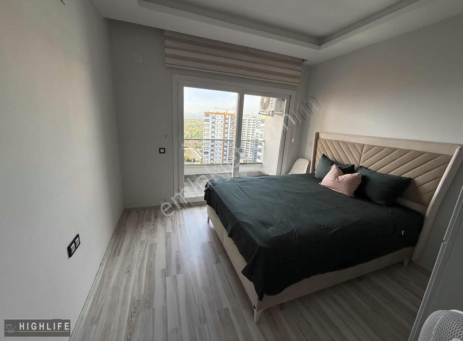 Hıghlıfe'tan 1+1 Deniz Manzaralı Daire Satılık - Görsel 2