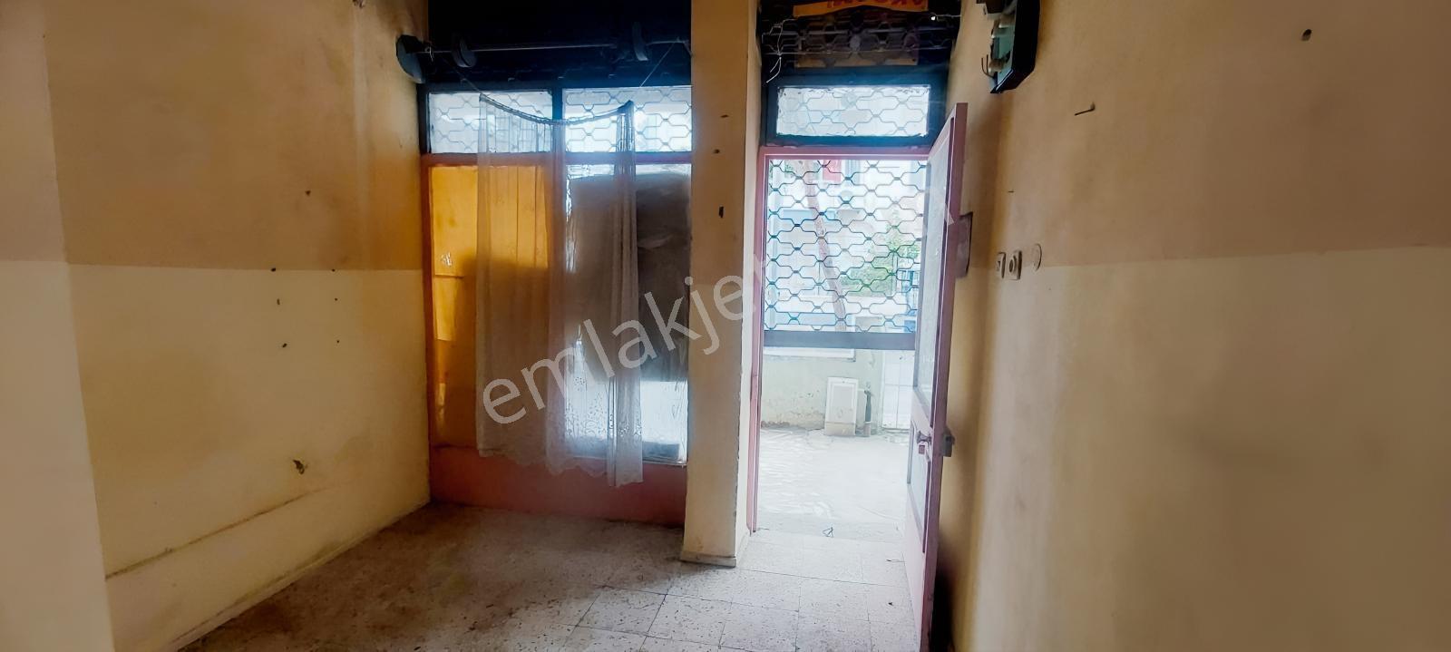 Buca Kaymakamlık Arkası Satılık Dükkan - Görsel 4
