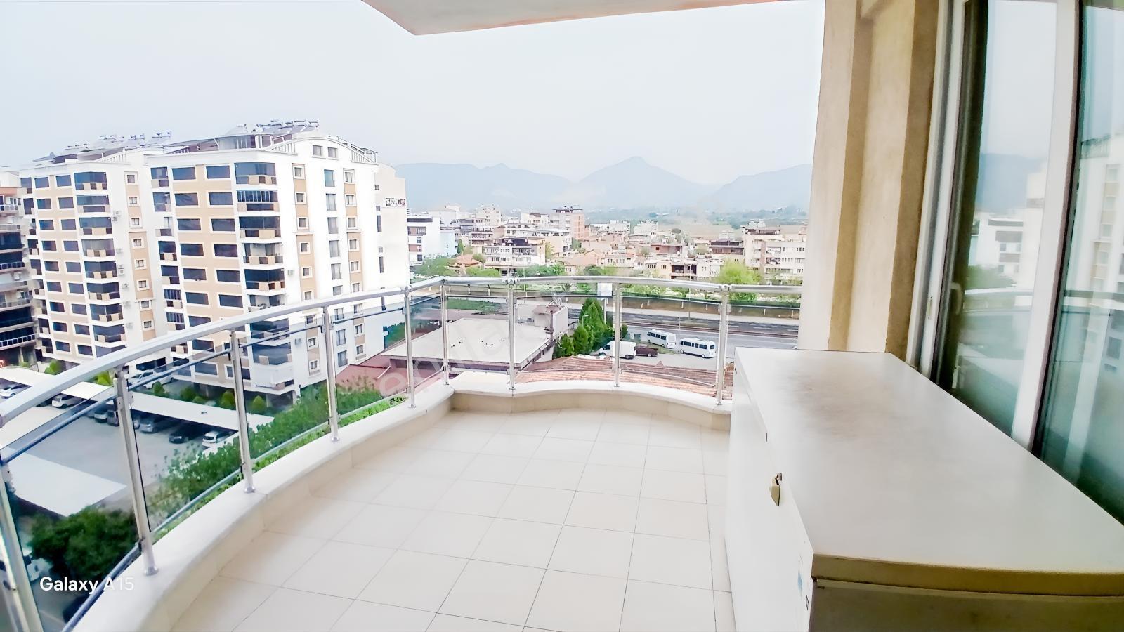 Cumhuriyet'te 218 M² Ve 4+1 Muhteşem Daire - Görsel 12