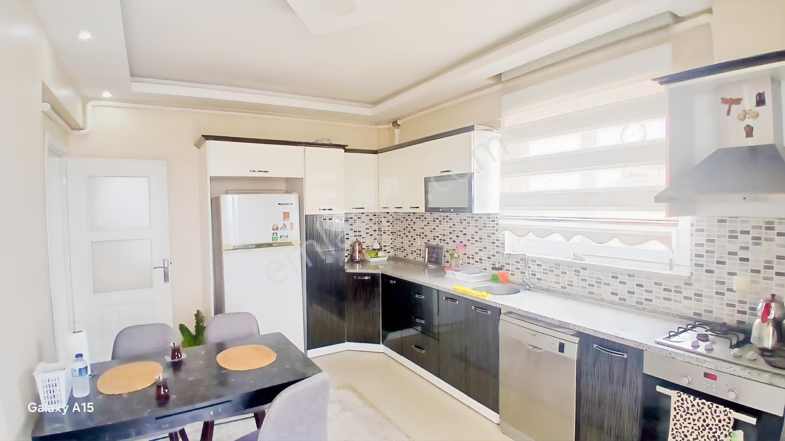 Cumhuriyet'te 218 M² Ve 4+1 Muhteşem Daire - Görsel 9