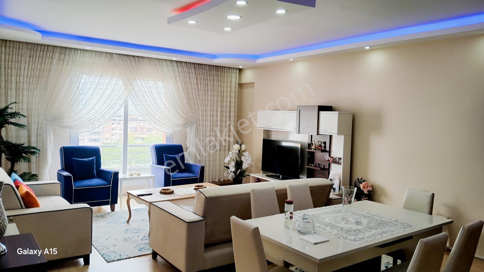 Cumhuriyet'te 218 M² Ve 4+1 Muhteşem Daire - Görsel 17