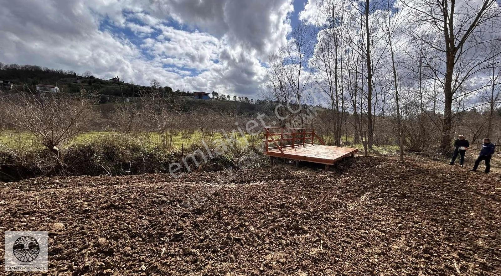 Şile Ağva Çelebi Köy Merkezinde 165m2 Akarsuya Cepheli Arazi