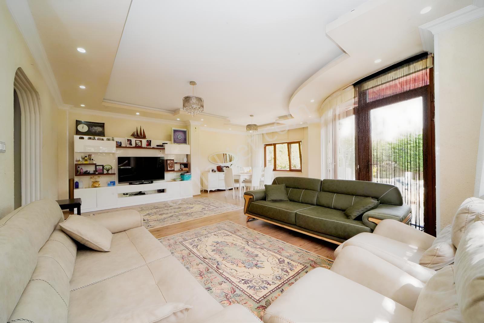 Özlüce 19 Mayıs Mahallesinde 5+1 Müstakil Köşe Parsel Villa - Görsel 22