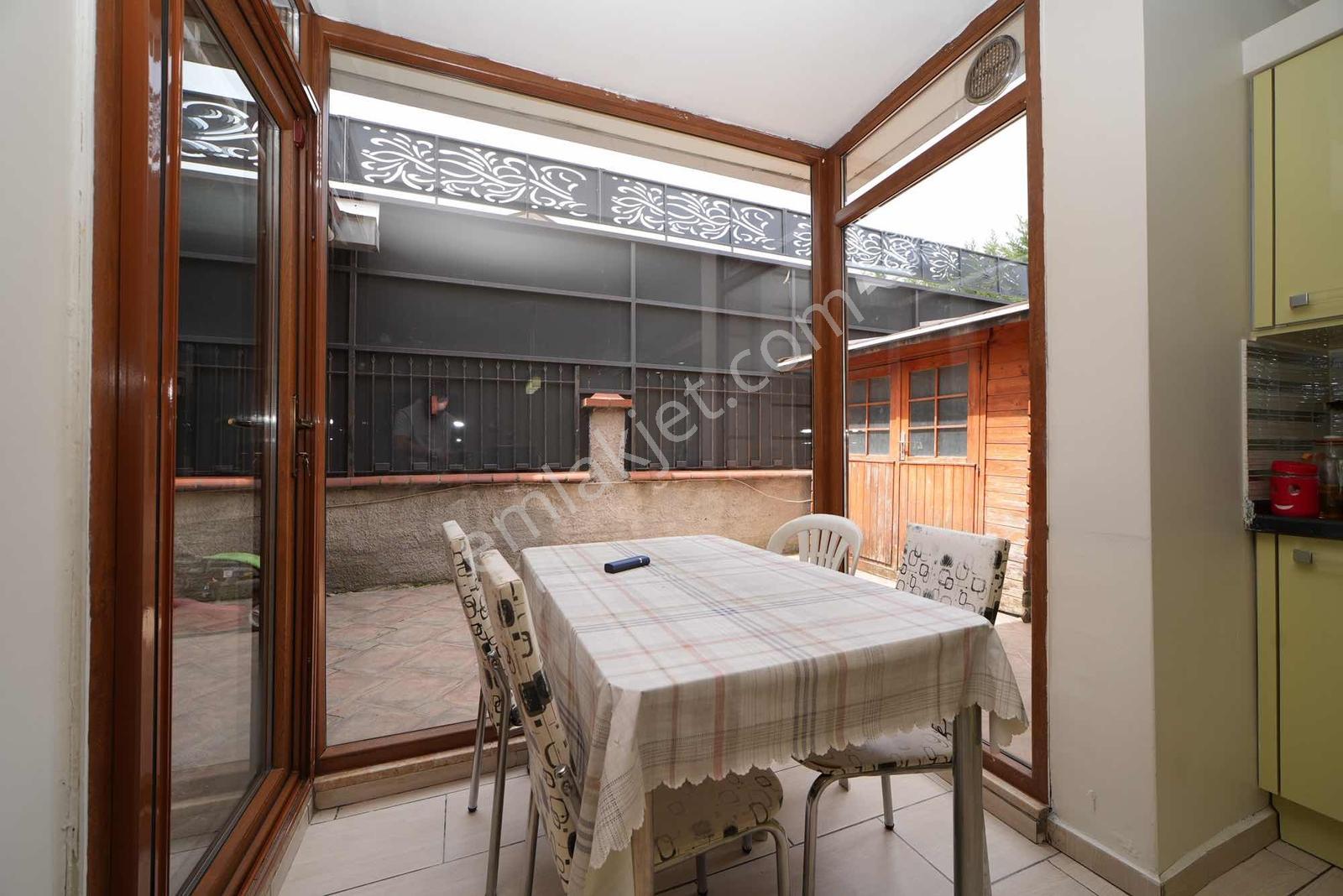 Özlüce 19 Mayıs Mahallesinde 5+1 Müstakil Köşe Parsel Villa - Görsel 8