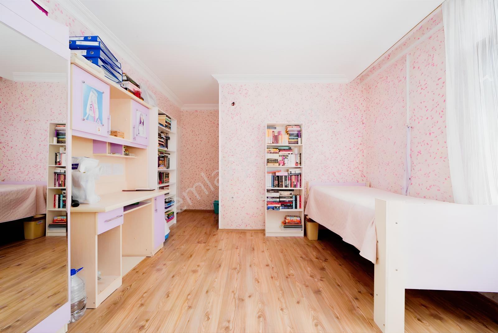Özlüce 19 Mayıs Mahallesinde 5+1 Müstakil Köşe Parsel Villa - Görsel 20