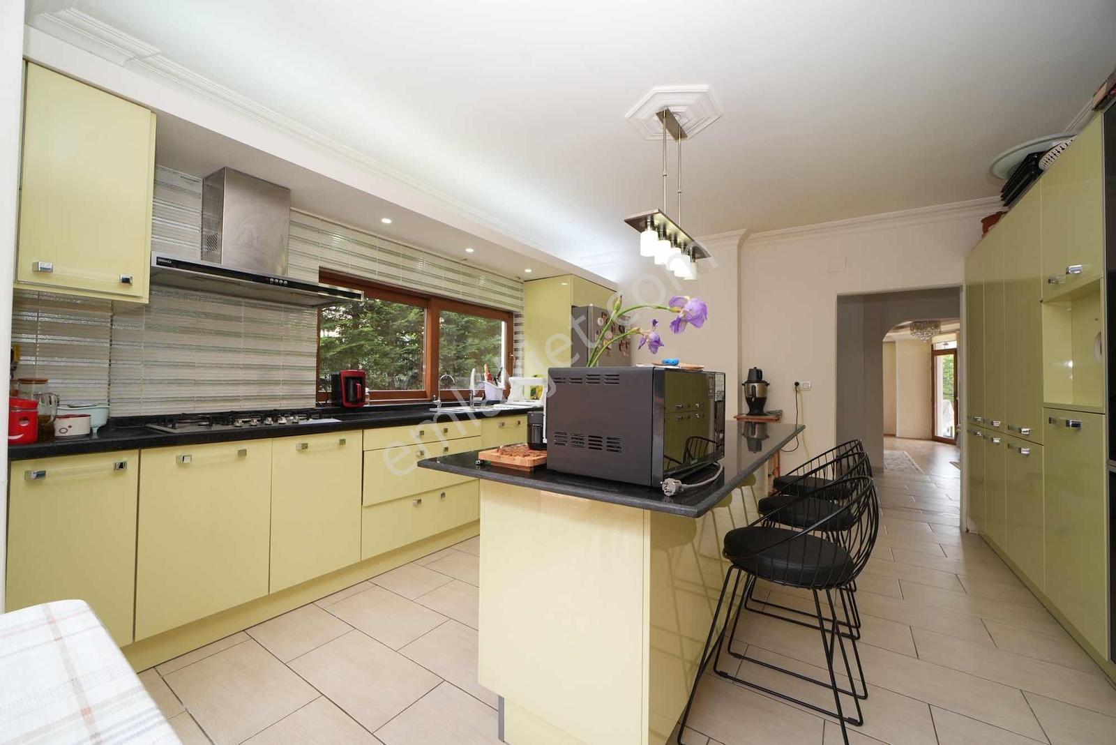 Özlüce 19 Mayıs Mahallesinde 5+1 Müstakil Köşe Parsel Villa - Görsel 25