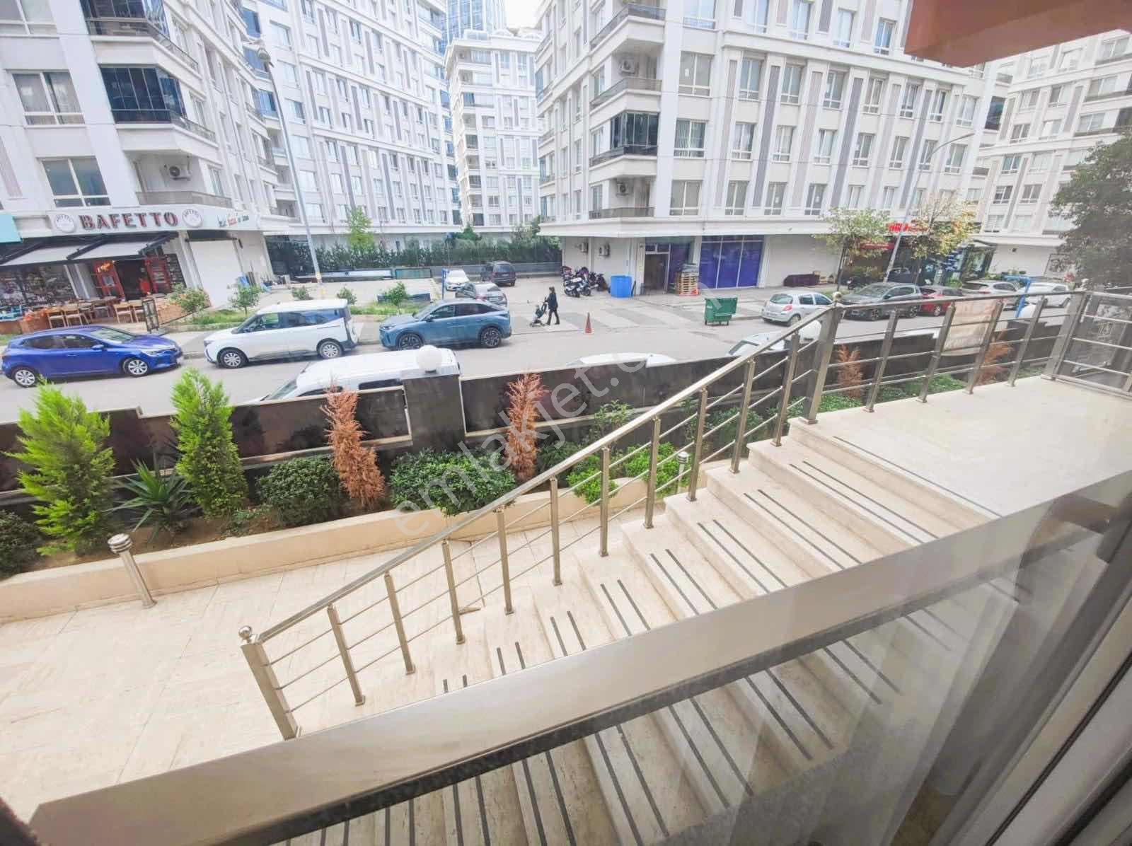Red Partners Altayçeşme Park Residence Havuz Cephe 2+1 - Görsel 13