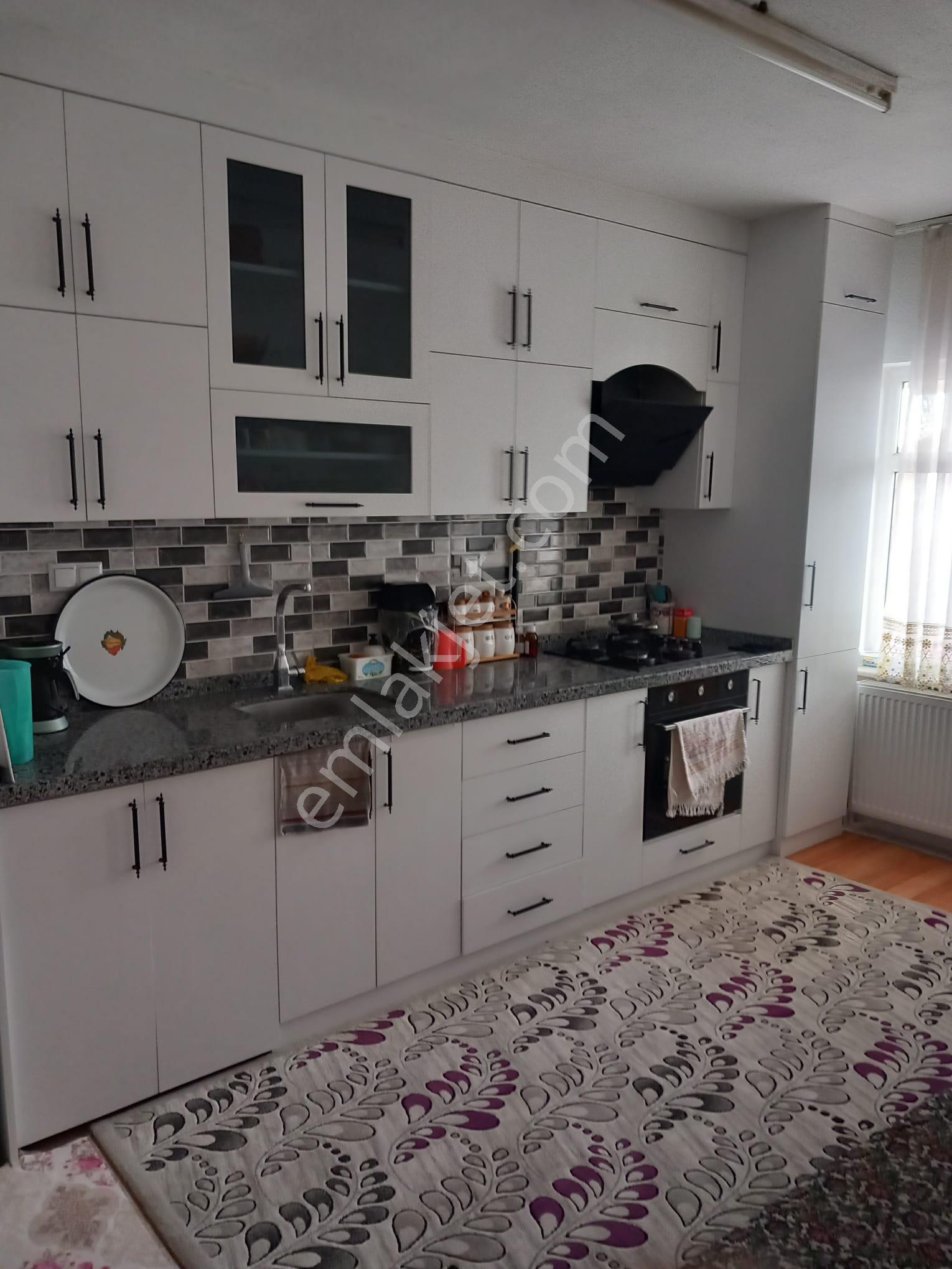 Karaaslan Mah 2.5 Katlı 3 Daireli Müstakil Ev - Görsel 19