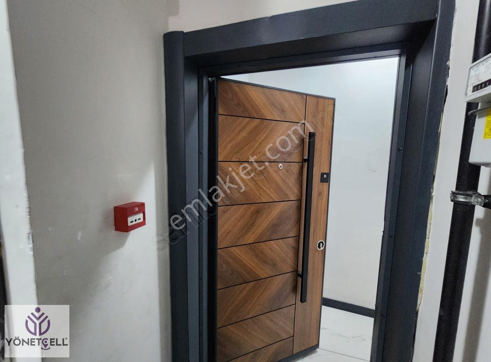 Yönetcell'den Hemdem Saray Evlerinde Çatı Katı Kiralık 1+1 Daire - Görsel 11