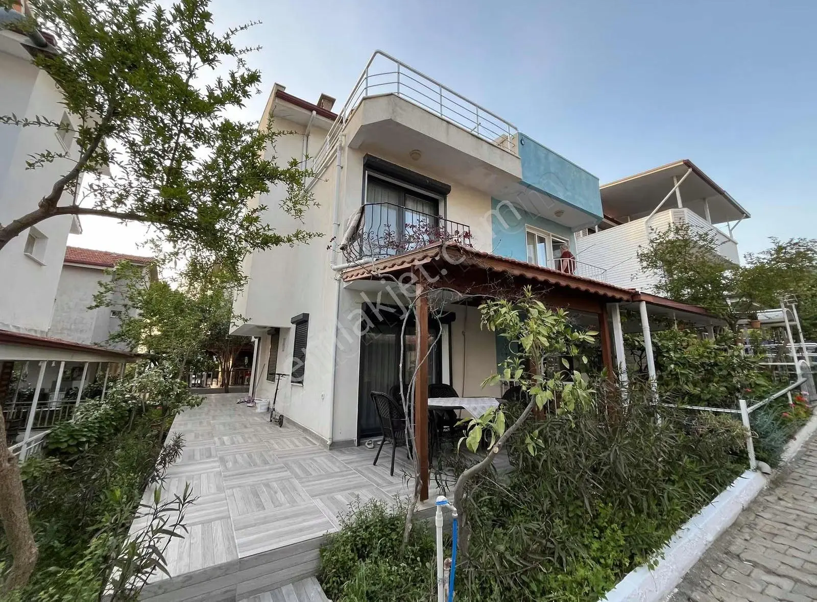 Ortamahallede Masrafsız Uygun Villa (teklife Açık)